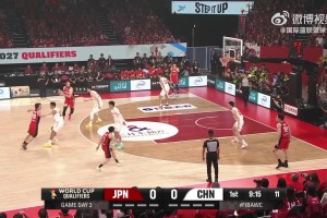 这战术跑得有点丝滑……中国男篮防守出现空当，渡边得分太轻松了
